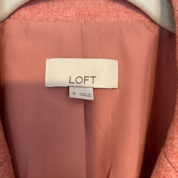 LOFT Rose Jacket - Picture 2 of 4